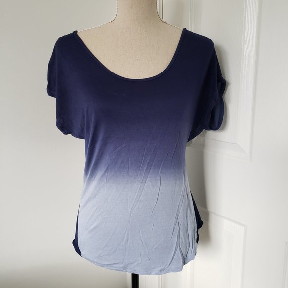 ambiance apparel blue ombre t-shirt - Picture 2 of 5
